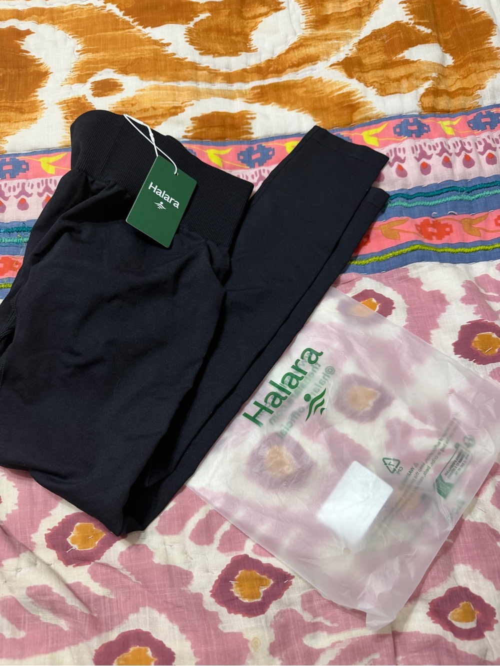 HALARA Black High-Waist Leggings